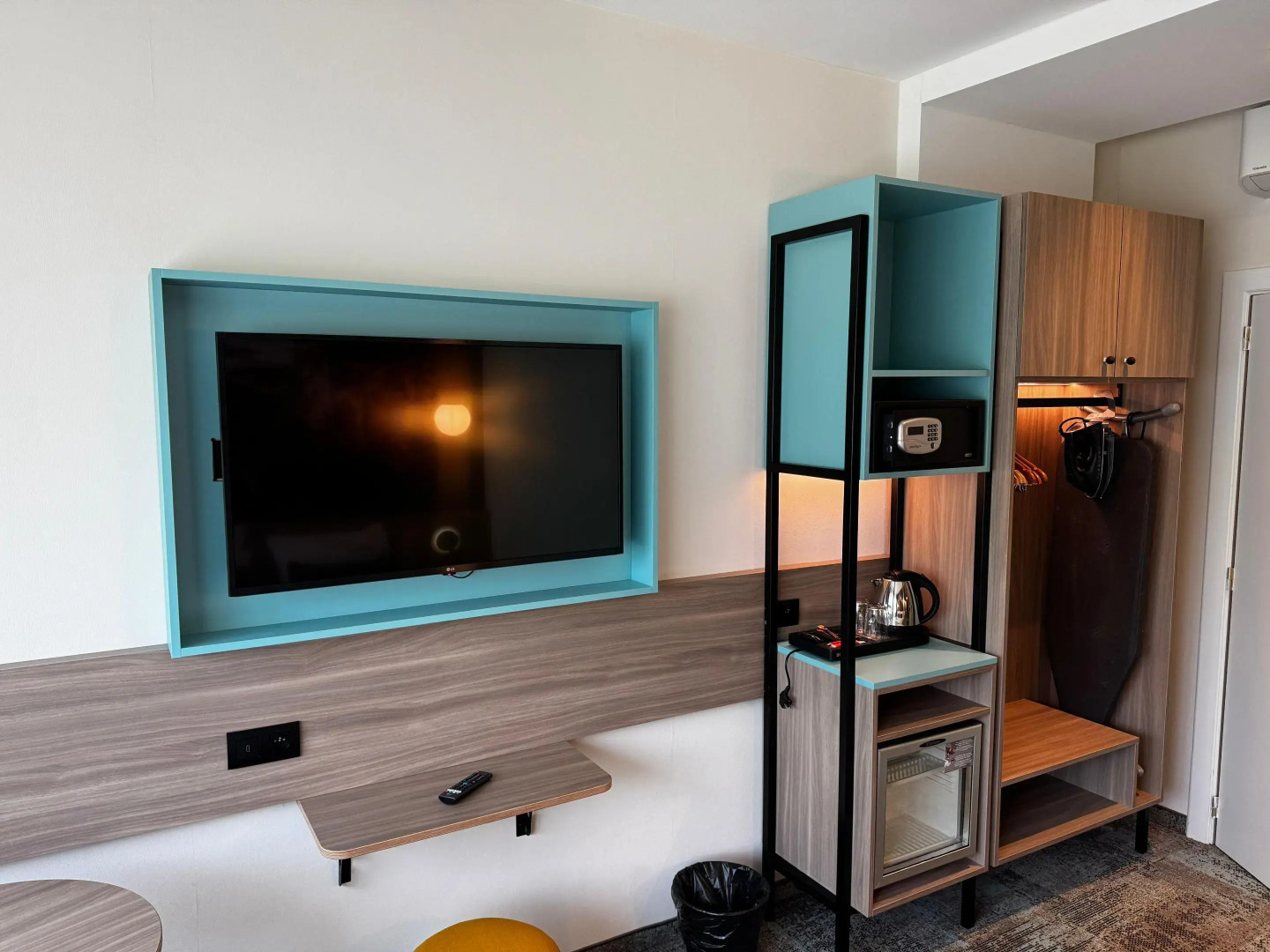 Hotel & Aparthotel Casteau Resort Mons