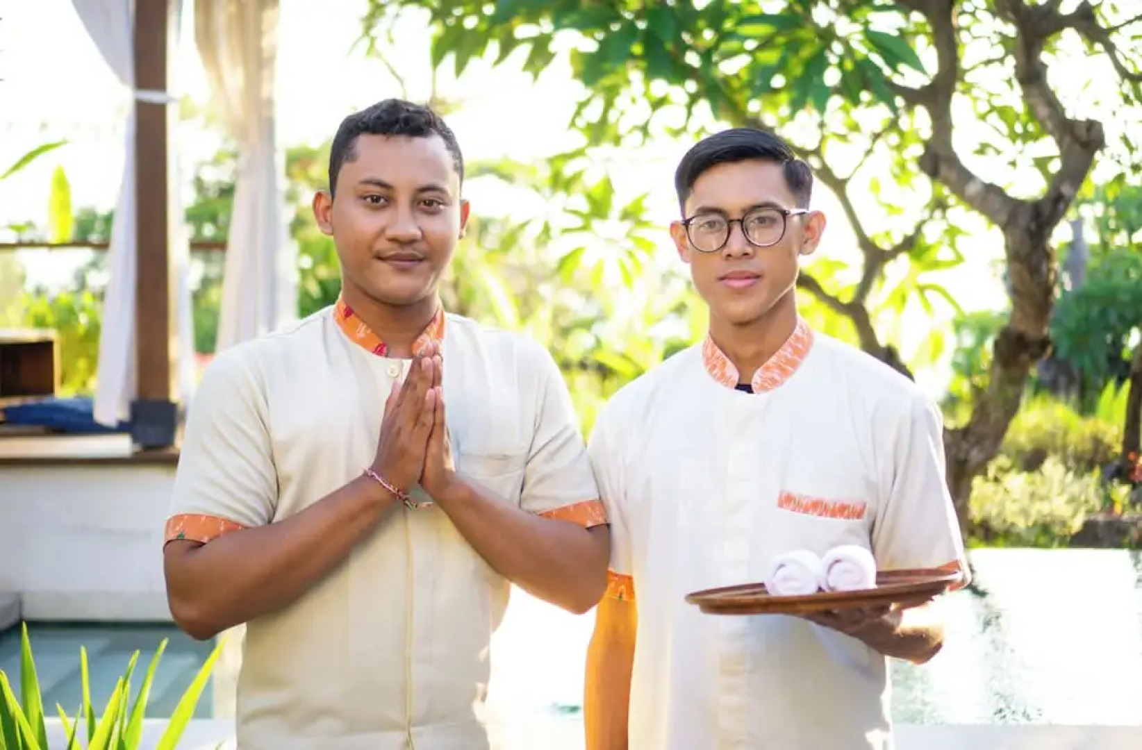 Splendid Beachfront 2 Br Villa in Seminyak