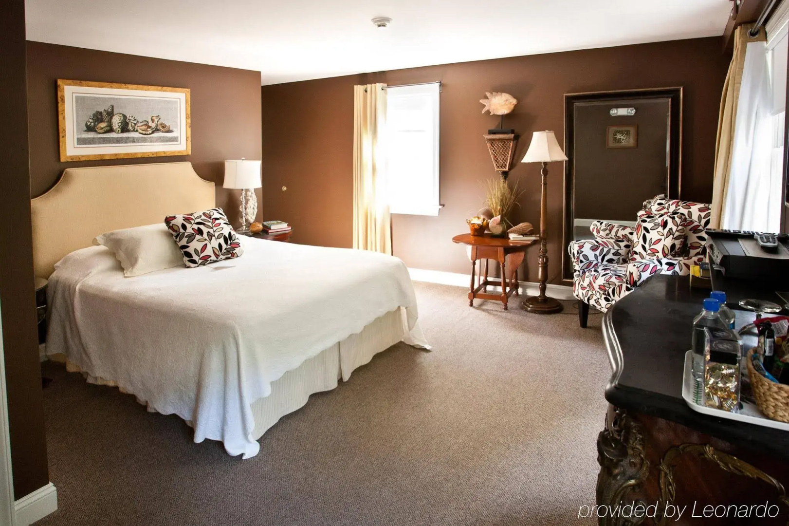 The Roger Sherman Inn