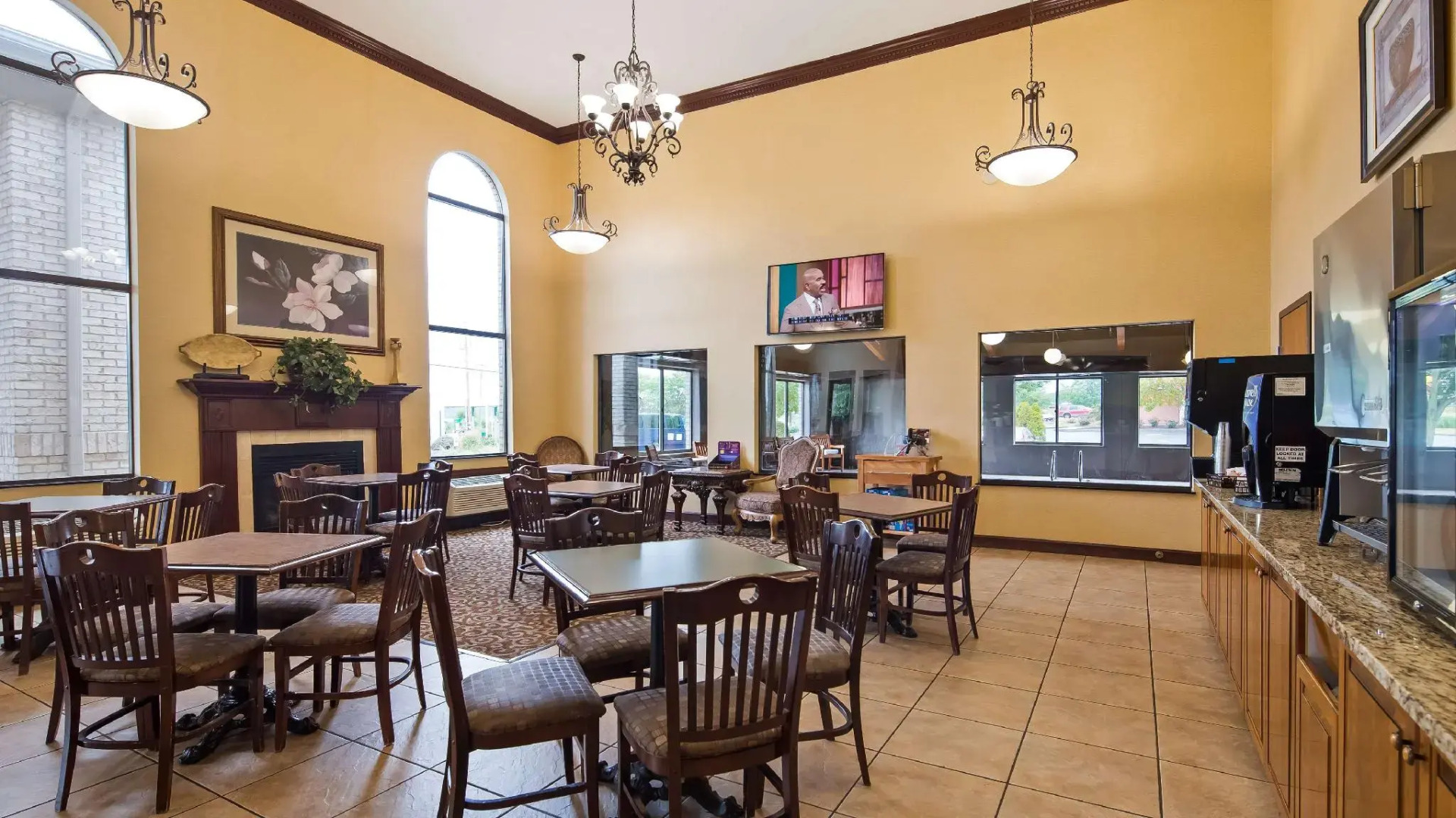 Best Western Plus North Canton Inn & Suites