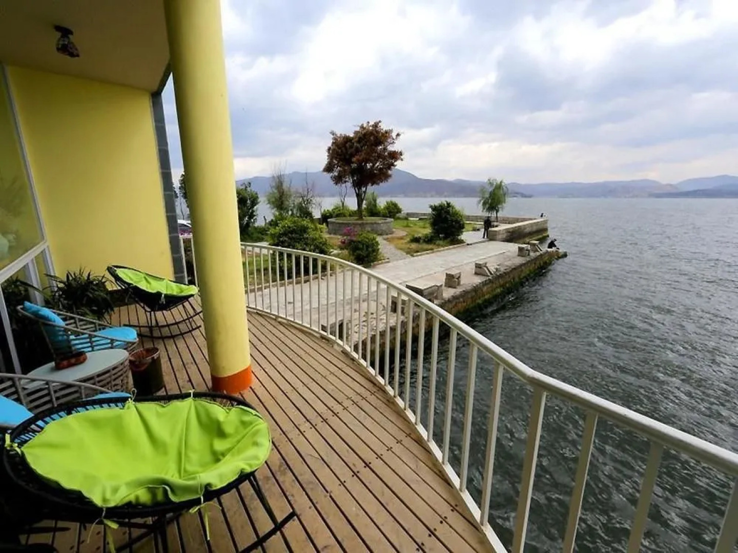 Dali Harbour Plaza Holiday Inn