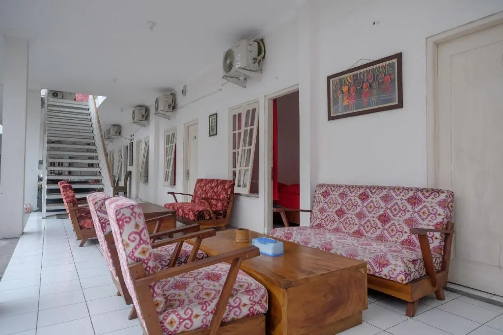 RedDoorz Plus near UMS Solo