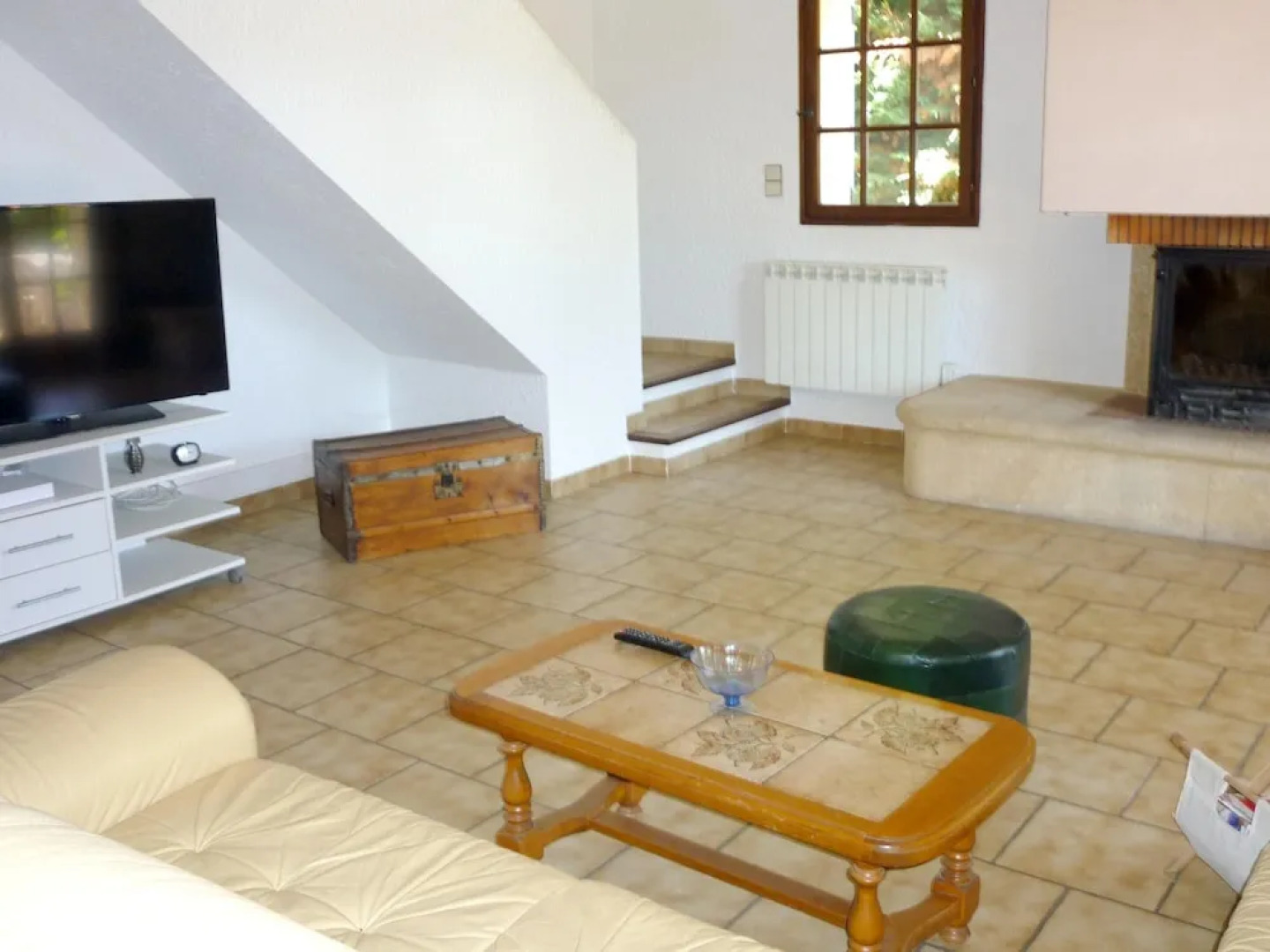 House With 3 Bedrooms in Loriol-du-comtat, With Enclosed Garden - 110 km From the Beach
