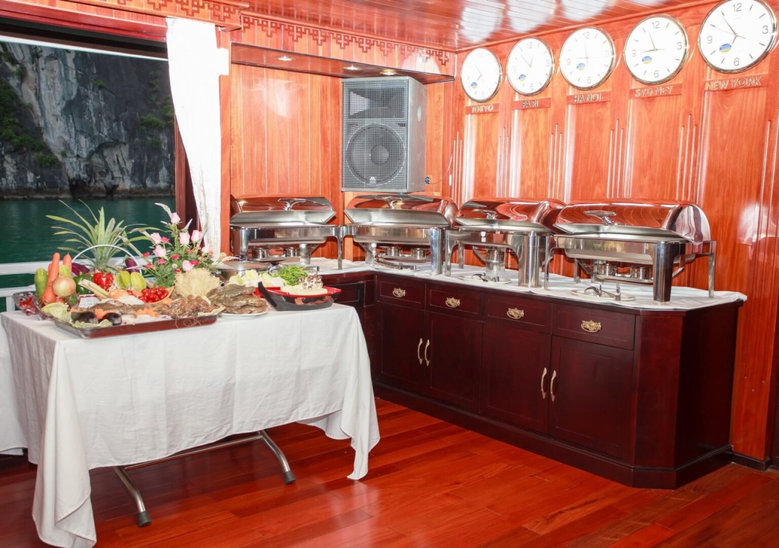 Viola Cruise Halong Bay