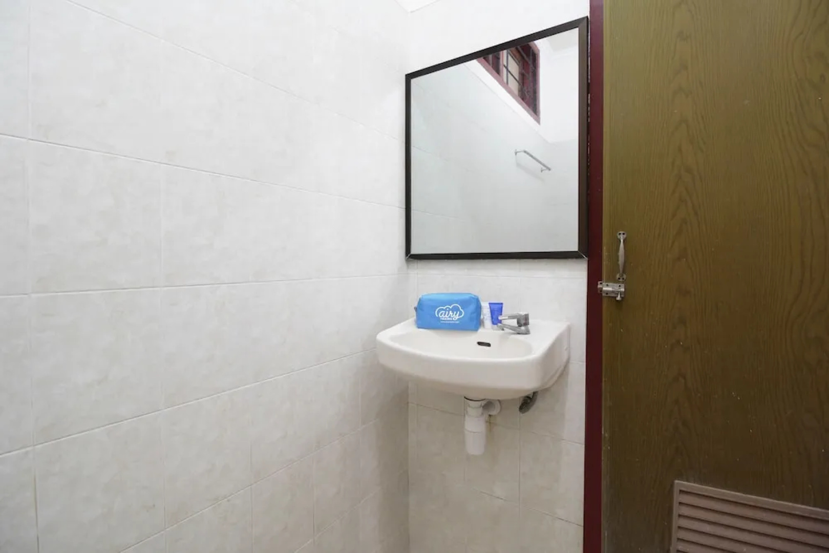 Airy Syariah Kejuron Mangga 4 Madiun