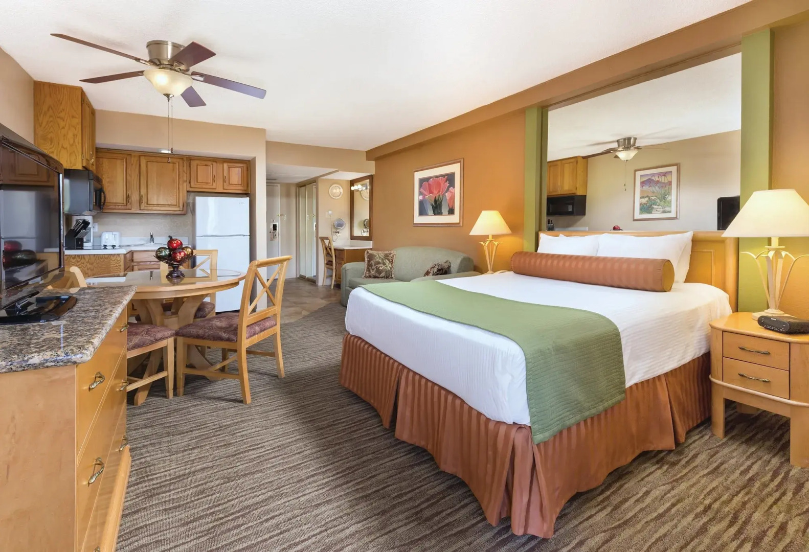 WorldMark Palm Springs - Plaza Resort and Spa
