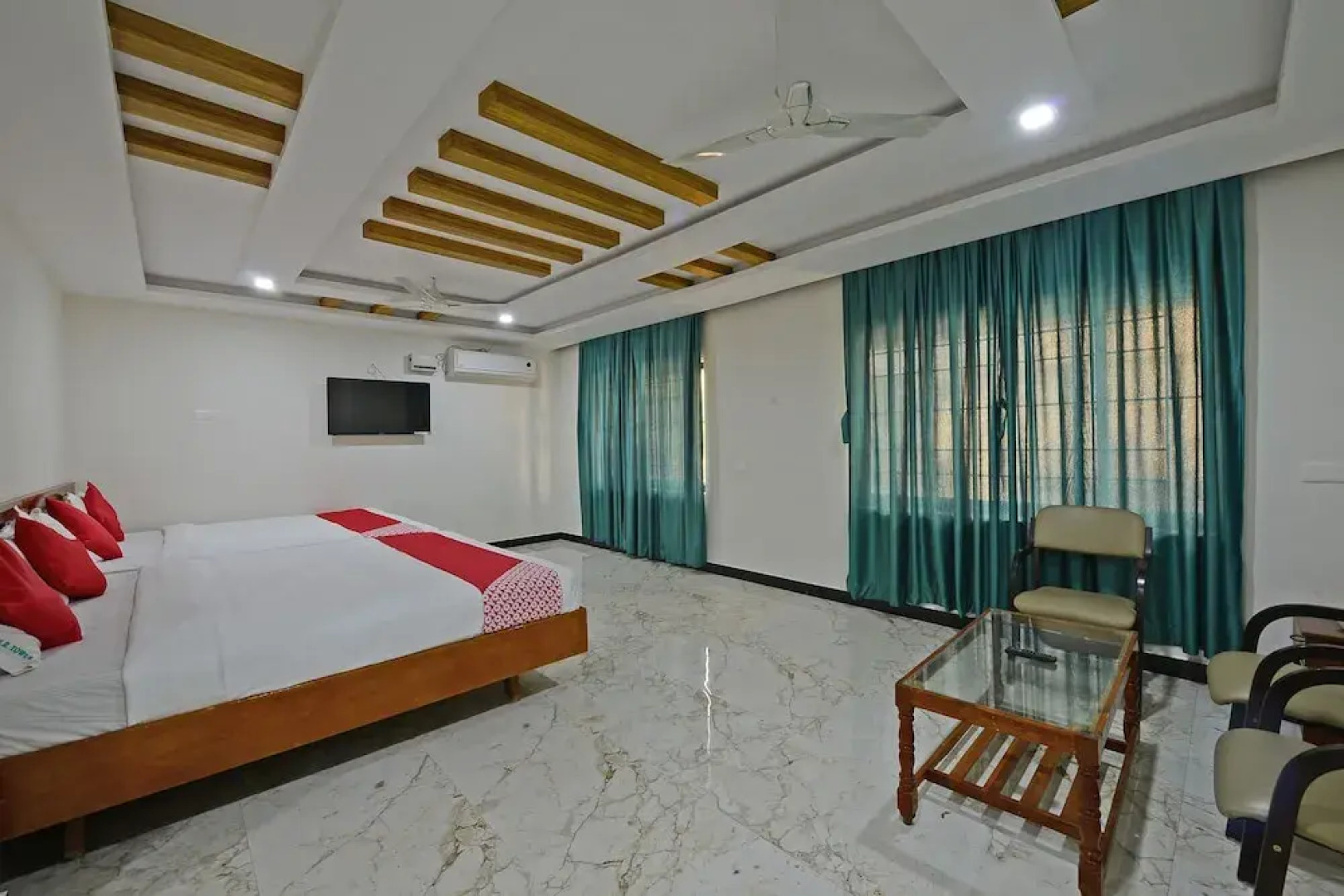 OYO 29577 Raja Rajeswari Tower