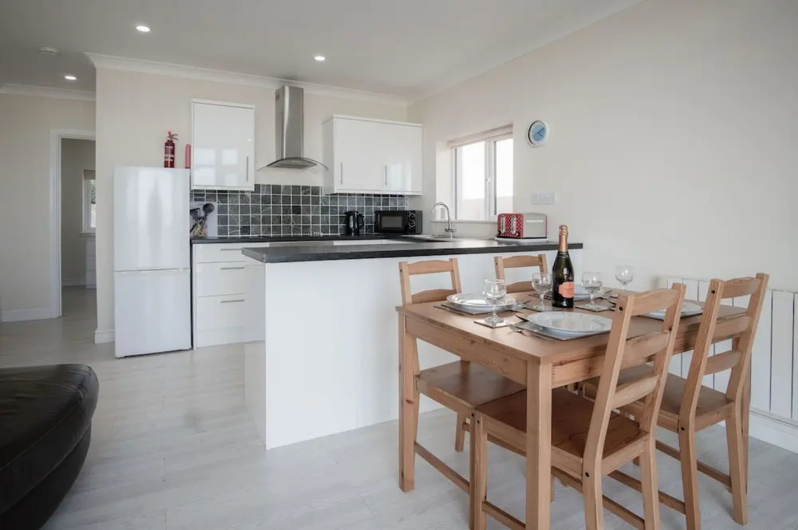 Seafarer - 2 Bedroom Apartment - Pendine