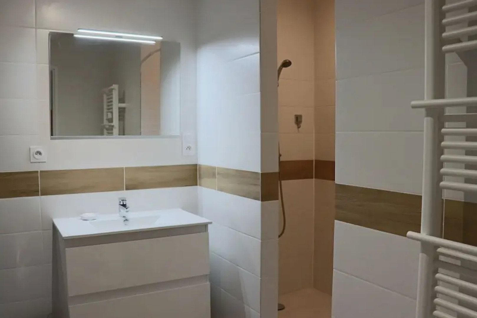 Maison de village Donzère