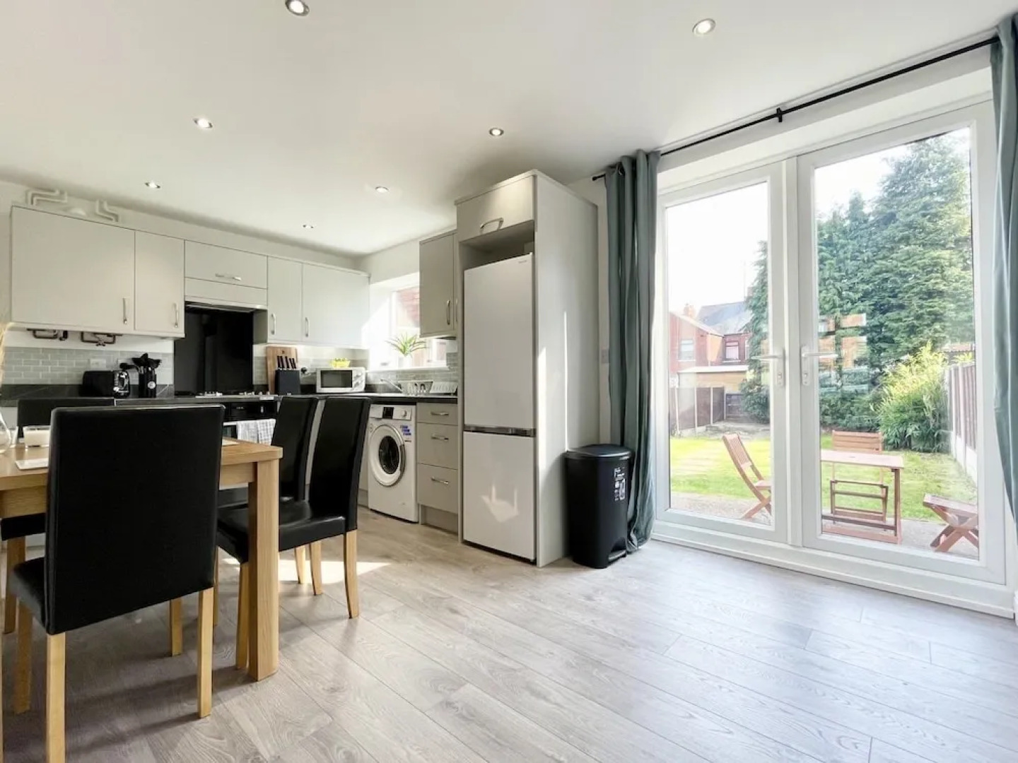 Worksop Newly Refurbished 2-bedroom House