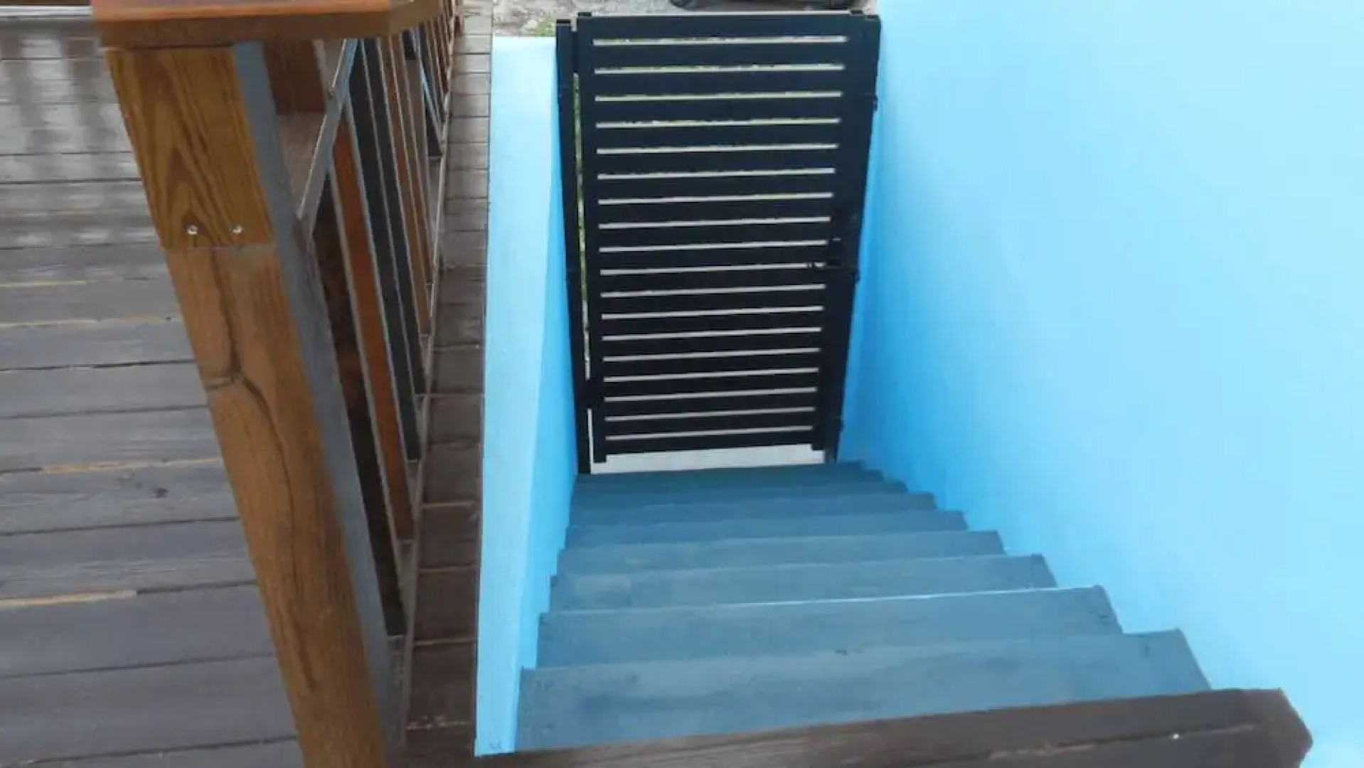 BIMINI LOFTS Across from Big Game Club - 2 of 2 furnished apts