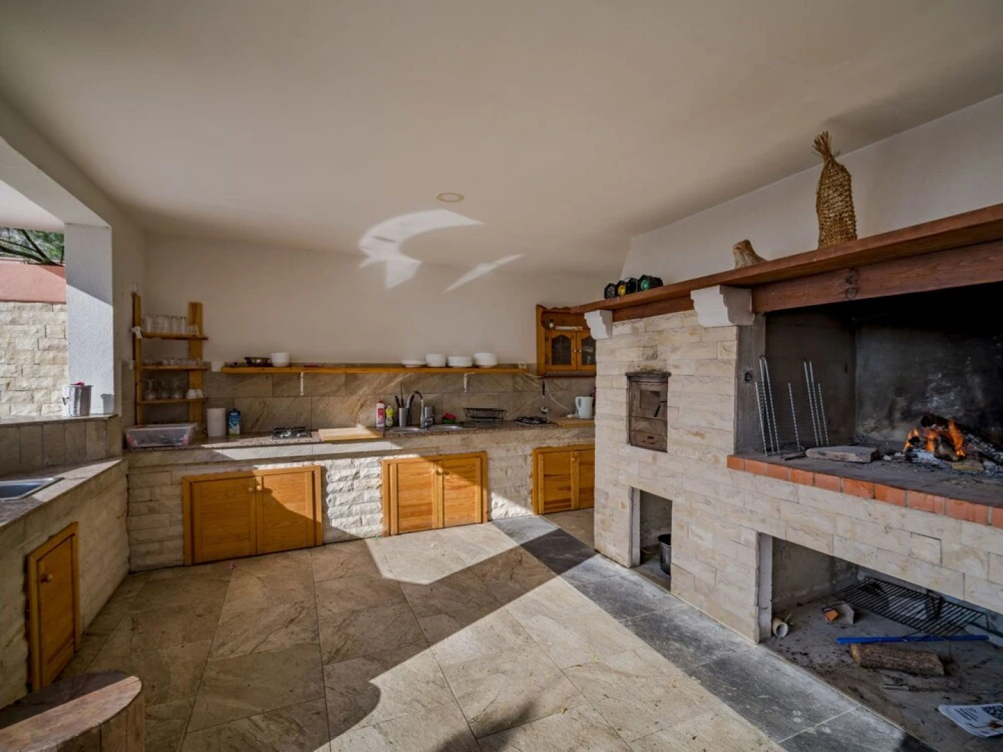 Melandura Dinji ka in Dinji ka