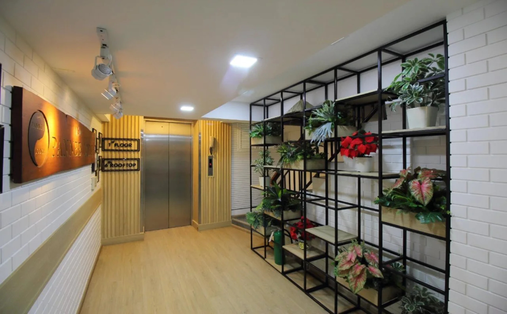 Pannee Lodge Khaosan (SHA Plus)