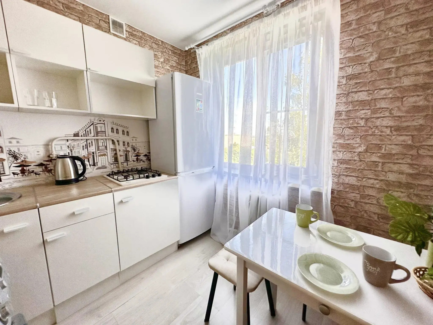 Доминго на улице Есенина 5