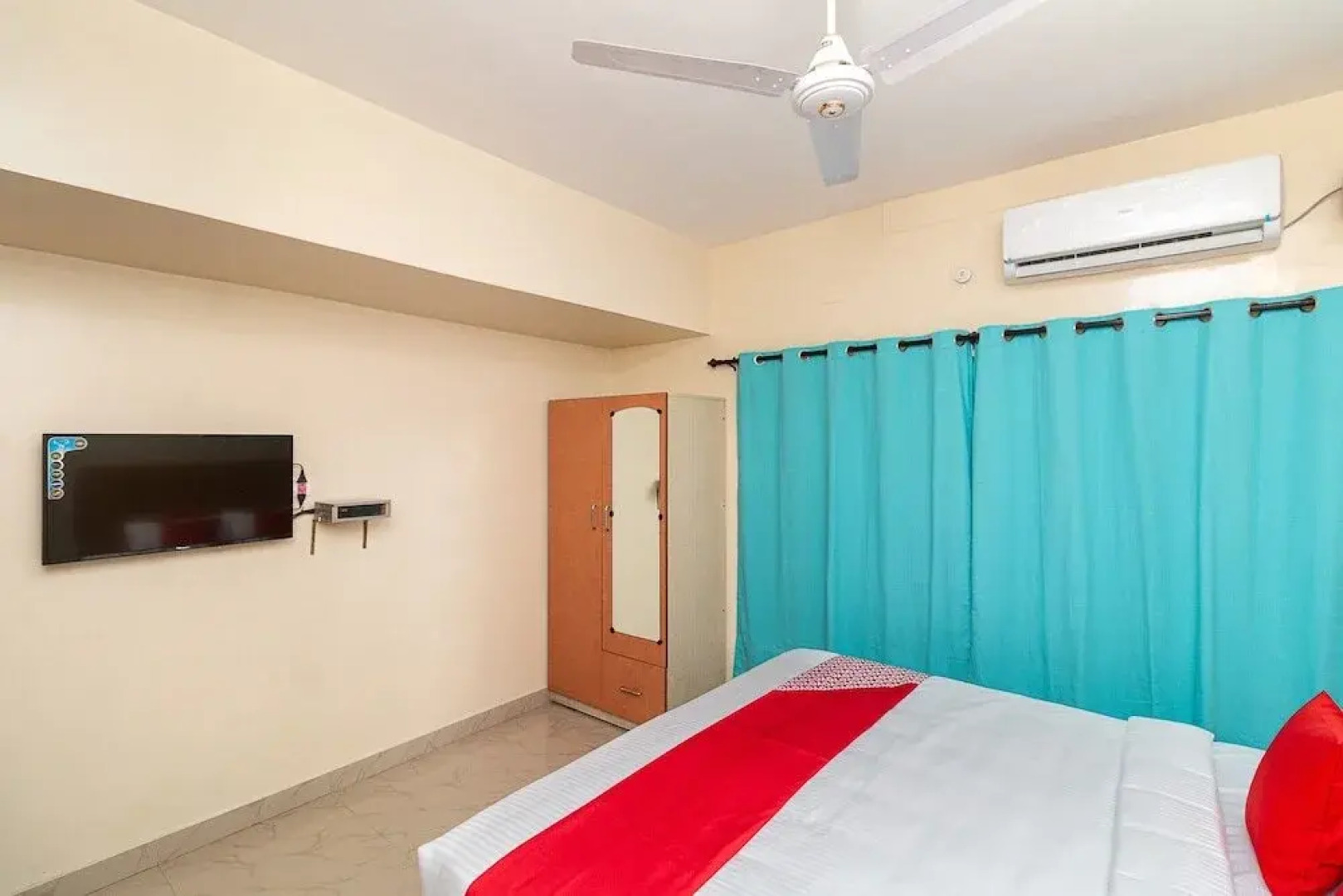 PVS Lodge By OYO Rooms