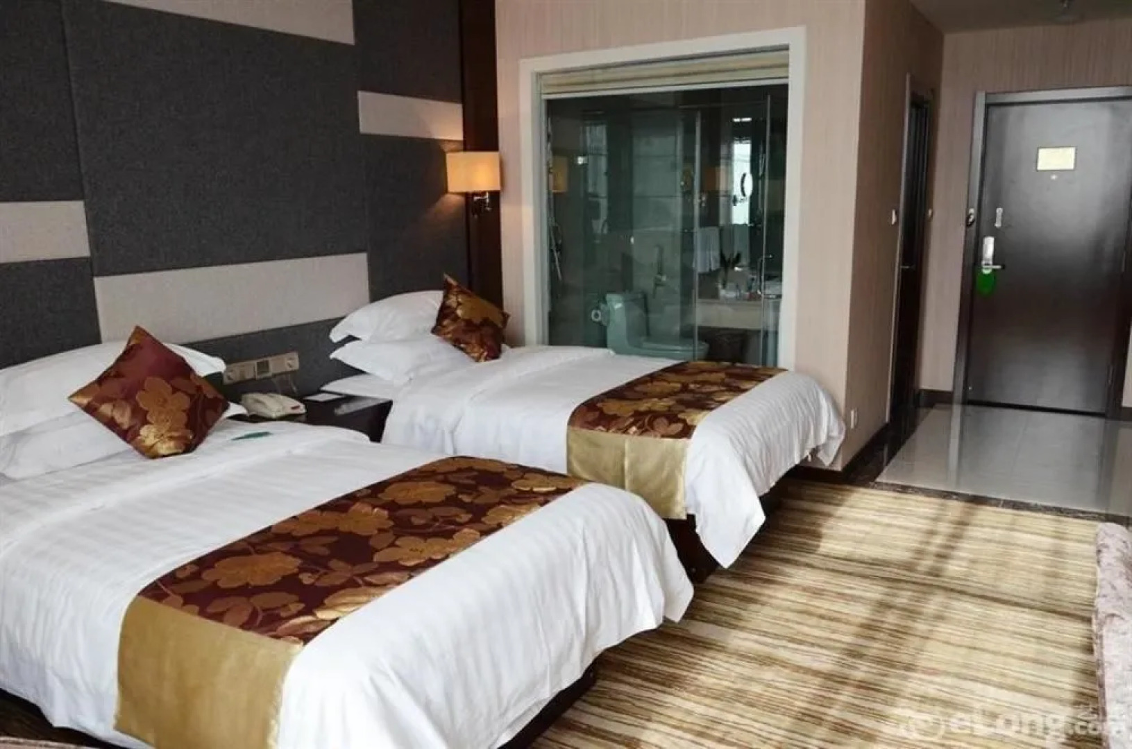 Juli Liupanhong Hotel