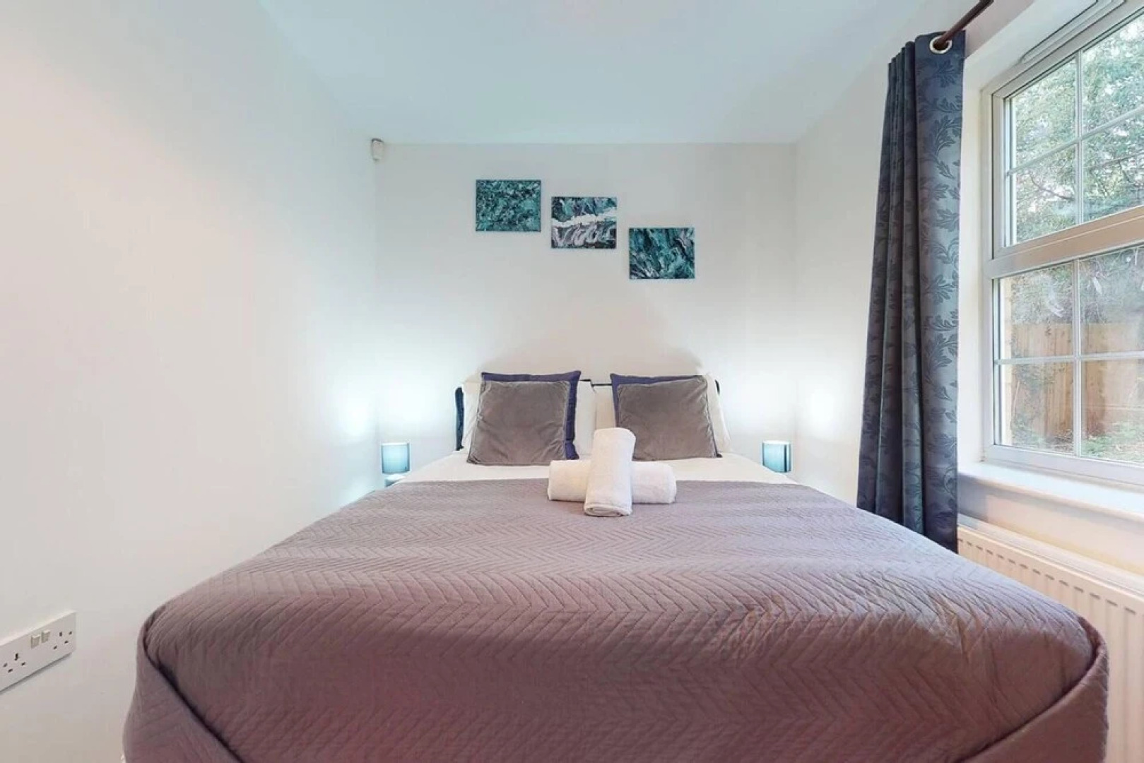 Stunning 2-bed Apartment in Grays