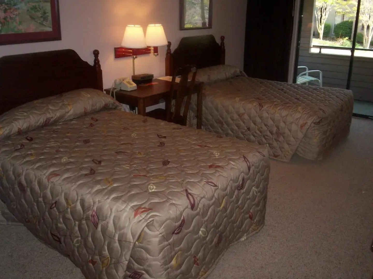 Rime Garden Inn & Suites