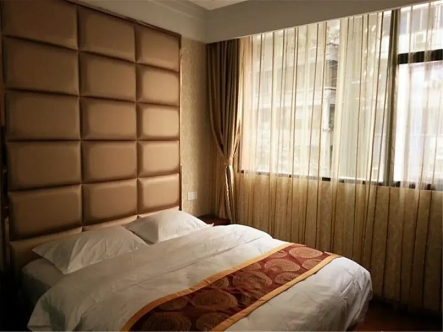 Neijiang Jiayi Classic Inn