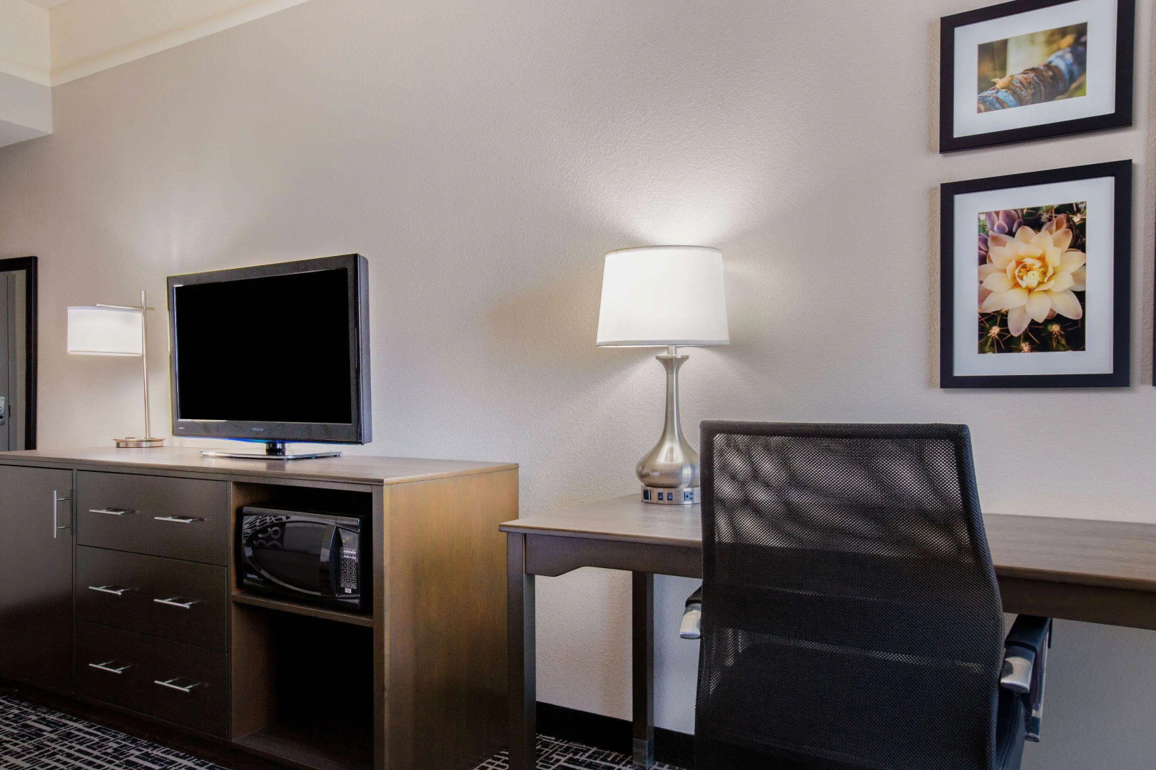 La Quinta Inn & Suites by Wyndham Mission at West McAllen