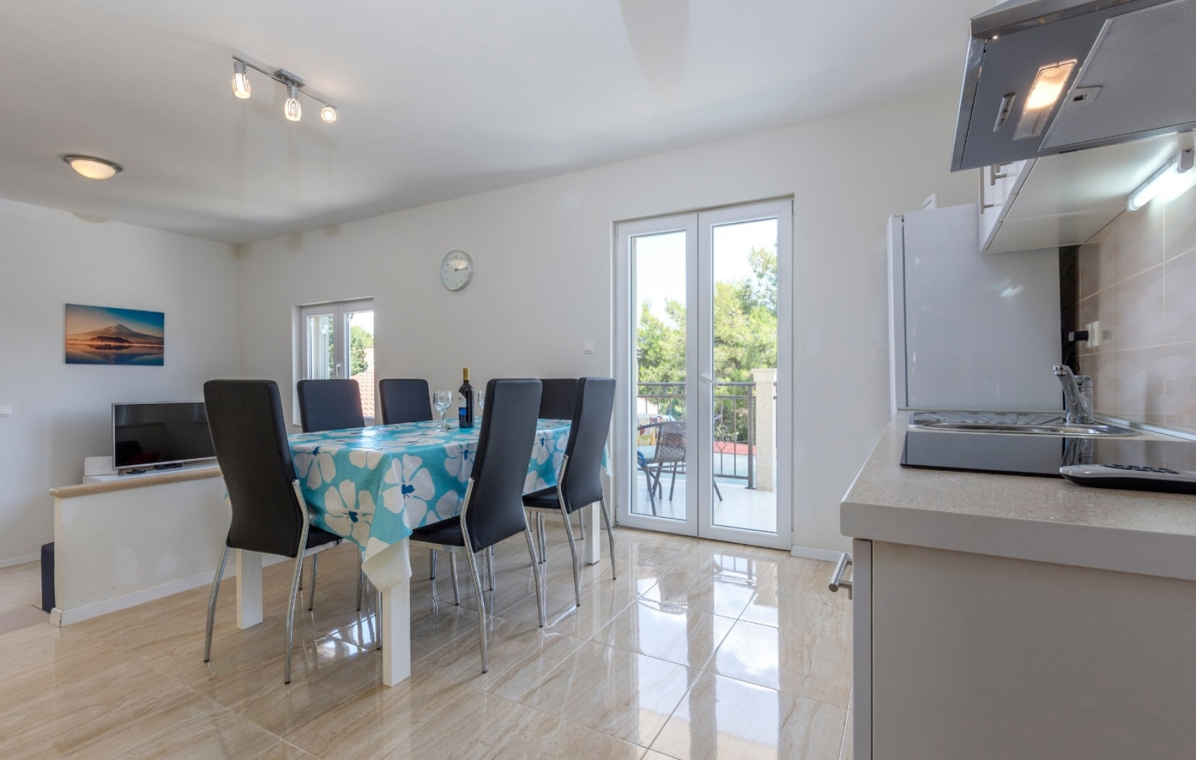 Apartment Dalis - open swimming pool: A2 prizemlje Cove Osibova (Milna), Island Brac