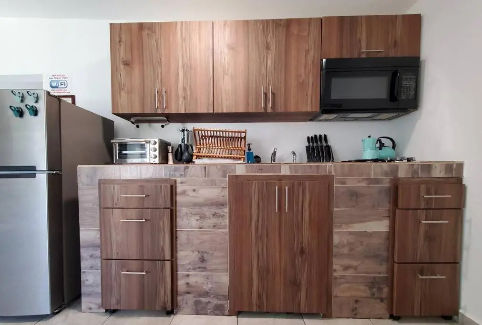 Aguadilla Sunset Apt electricity water AC WiFi 8 minute walk to Crashboat Beach