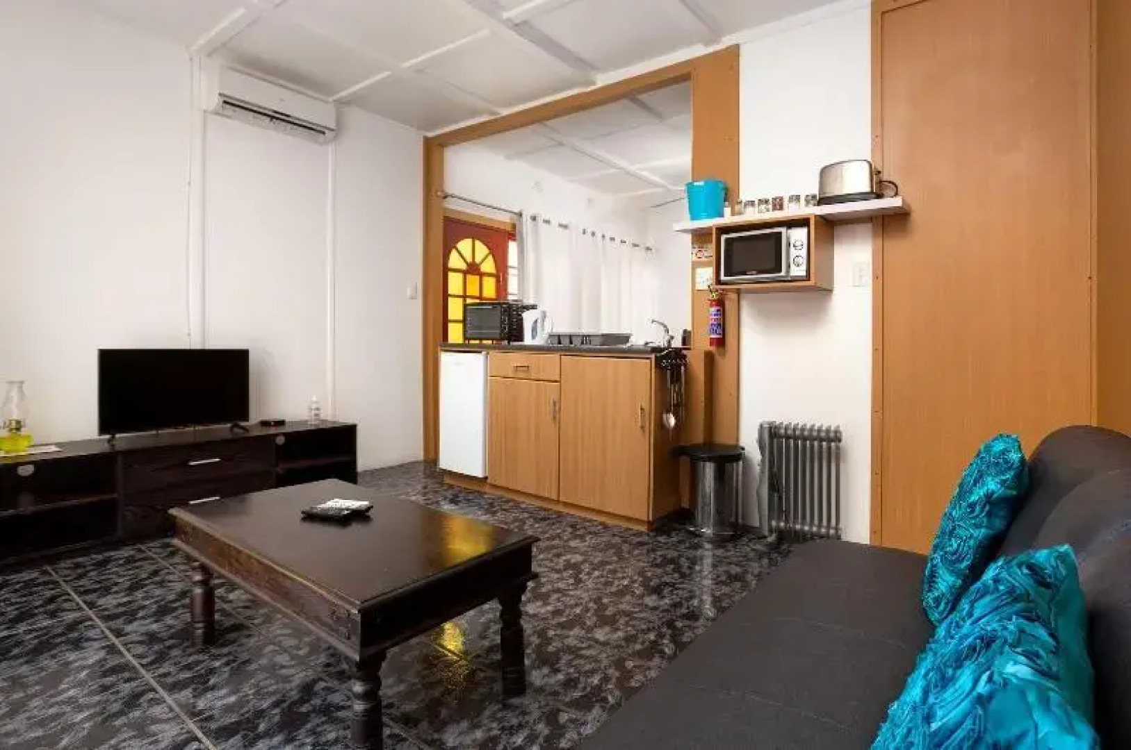 Gariep Dam SunRose Group of Guest Houses