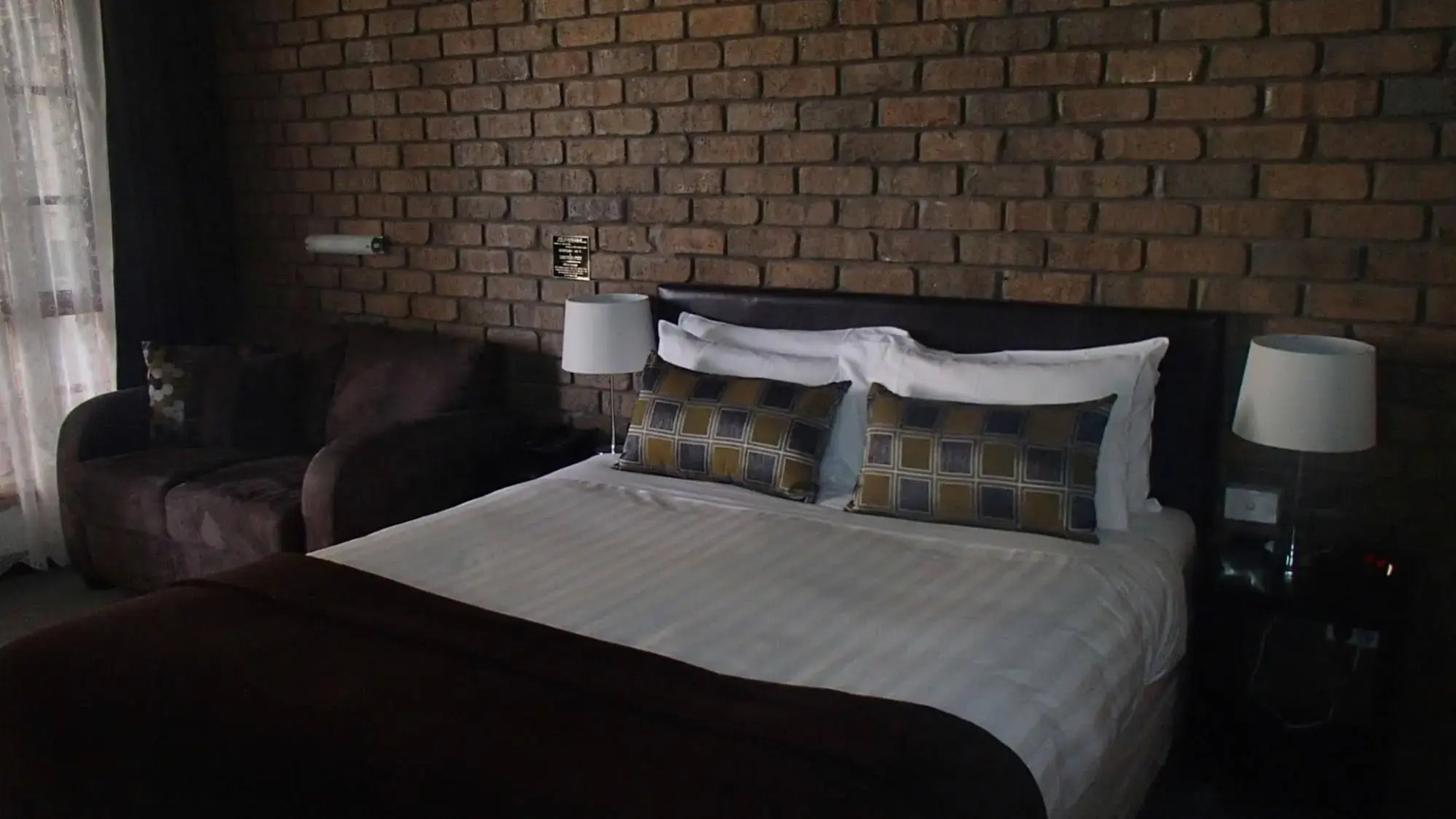 City Colonial Motor Inn