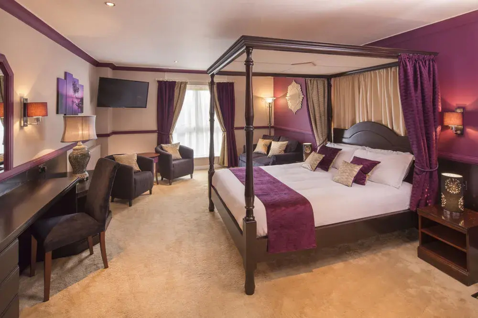 The Hillcrest Hotel, Sure Hotel Collection by Best Western