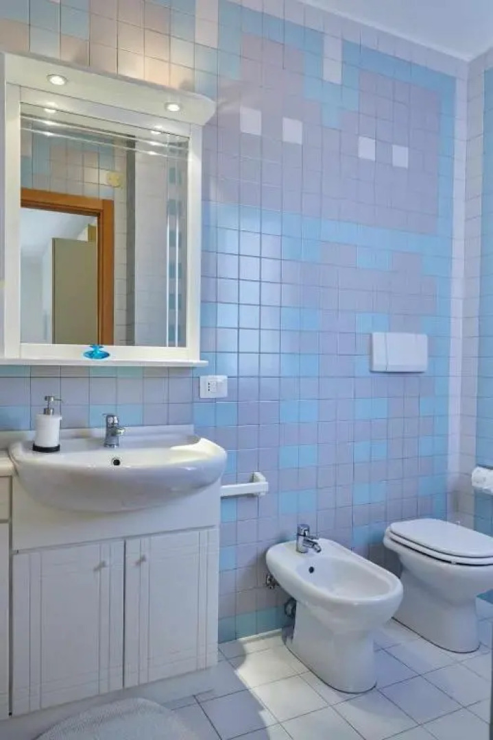 Room 143 - Cin It04bsxwcwhr