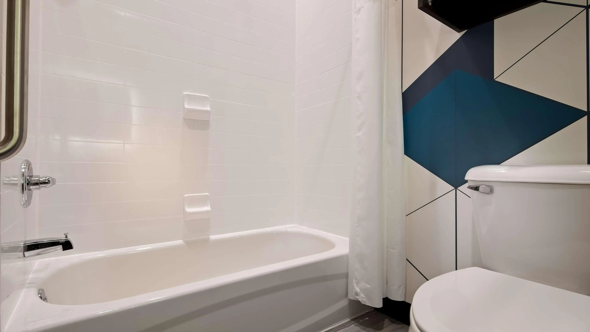 Best Western Plus Parkside Inn & Suites