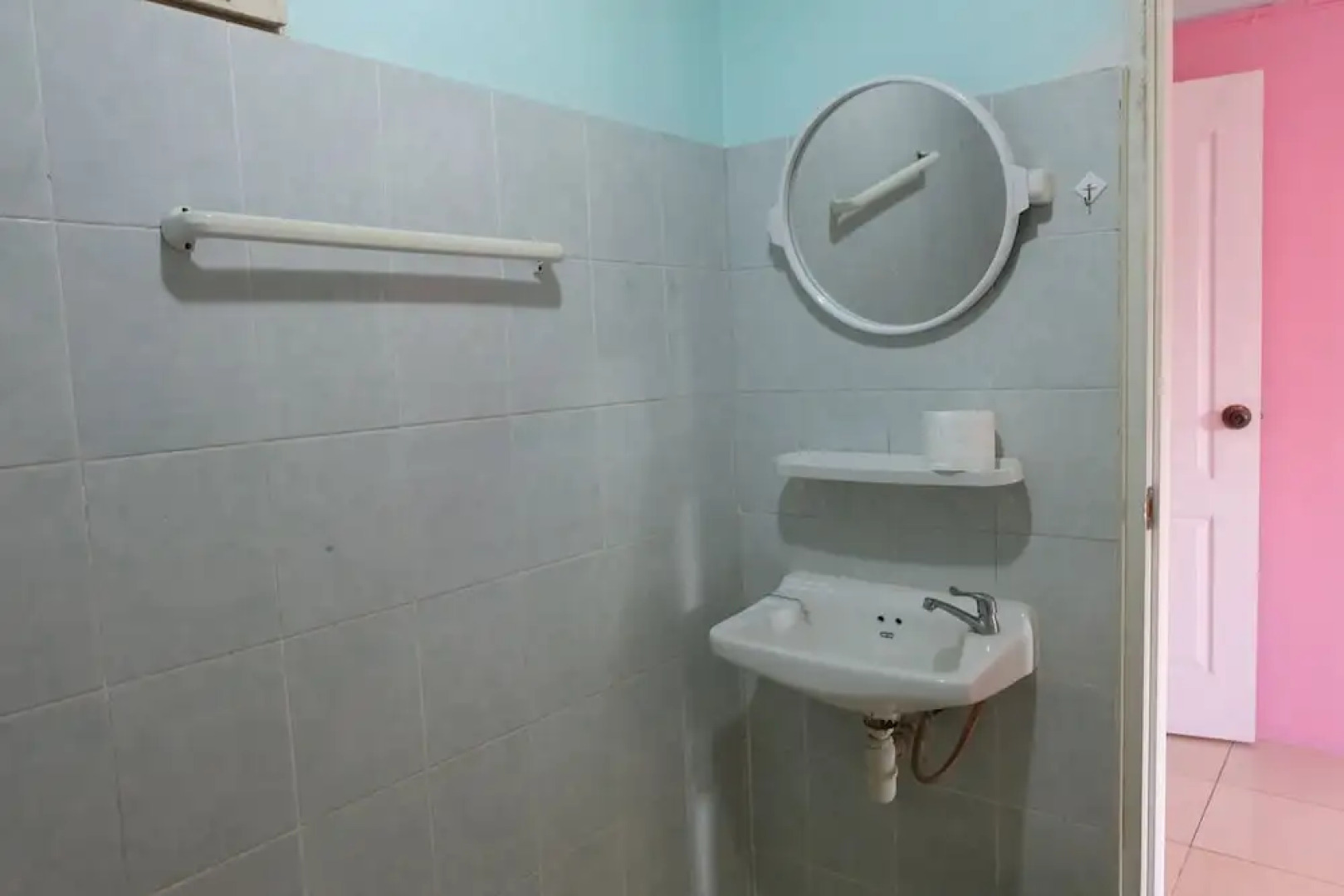 POP 75429 101 Place Navanakorn