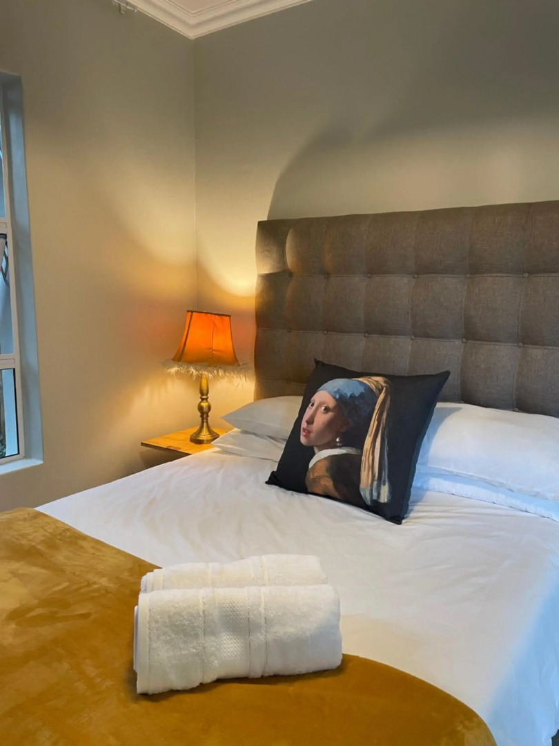 Sarah's Place- Manor House