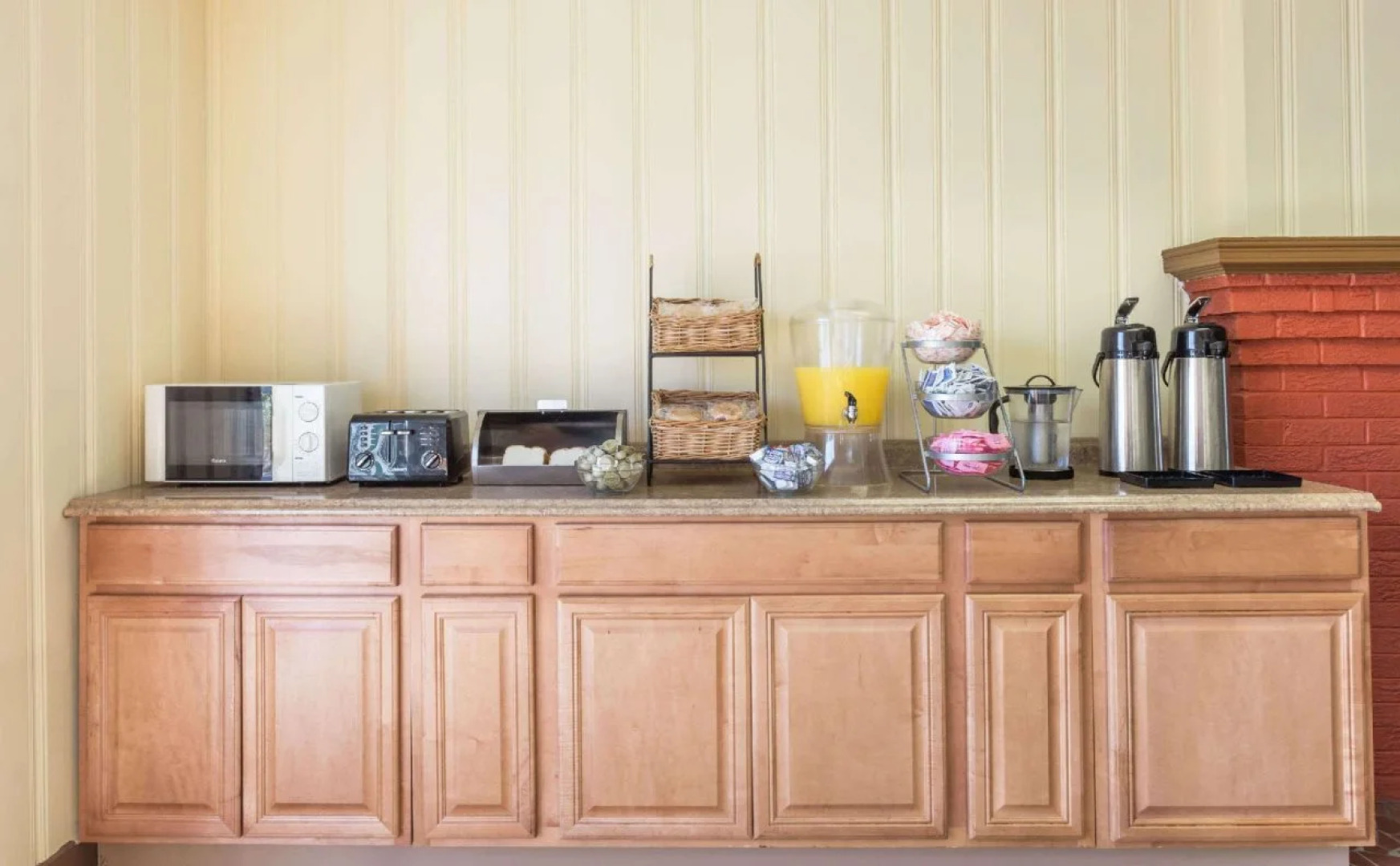 Knights Inn Glen Allen, VA