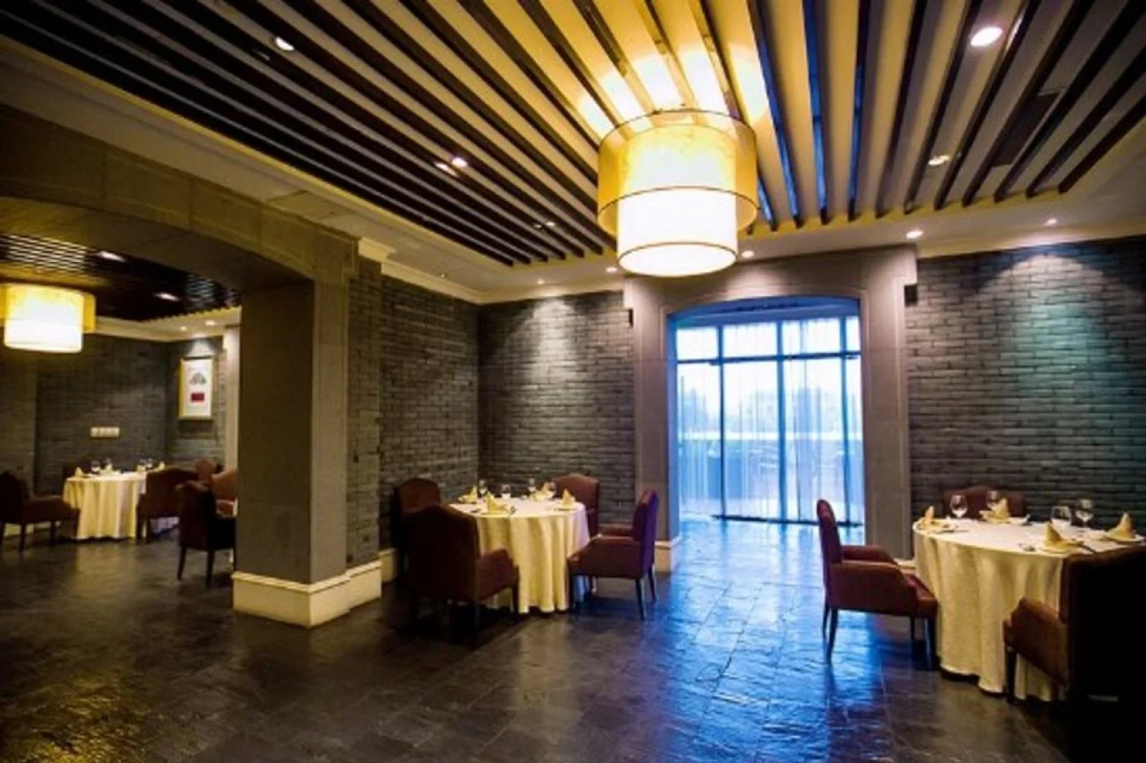 Howard Johnson Tongfang Plaza Zhuji