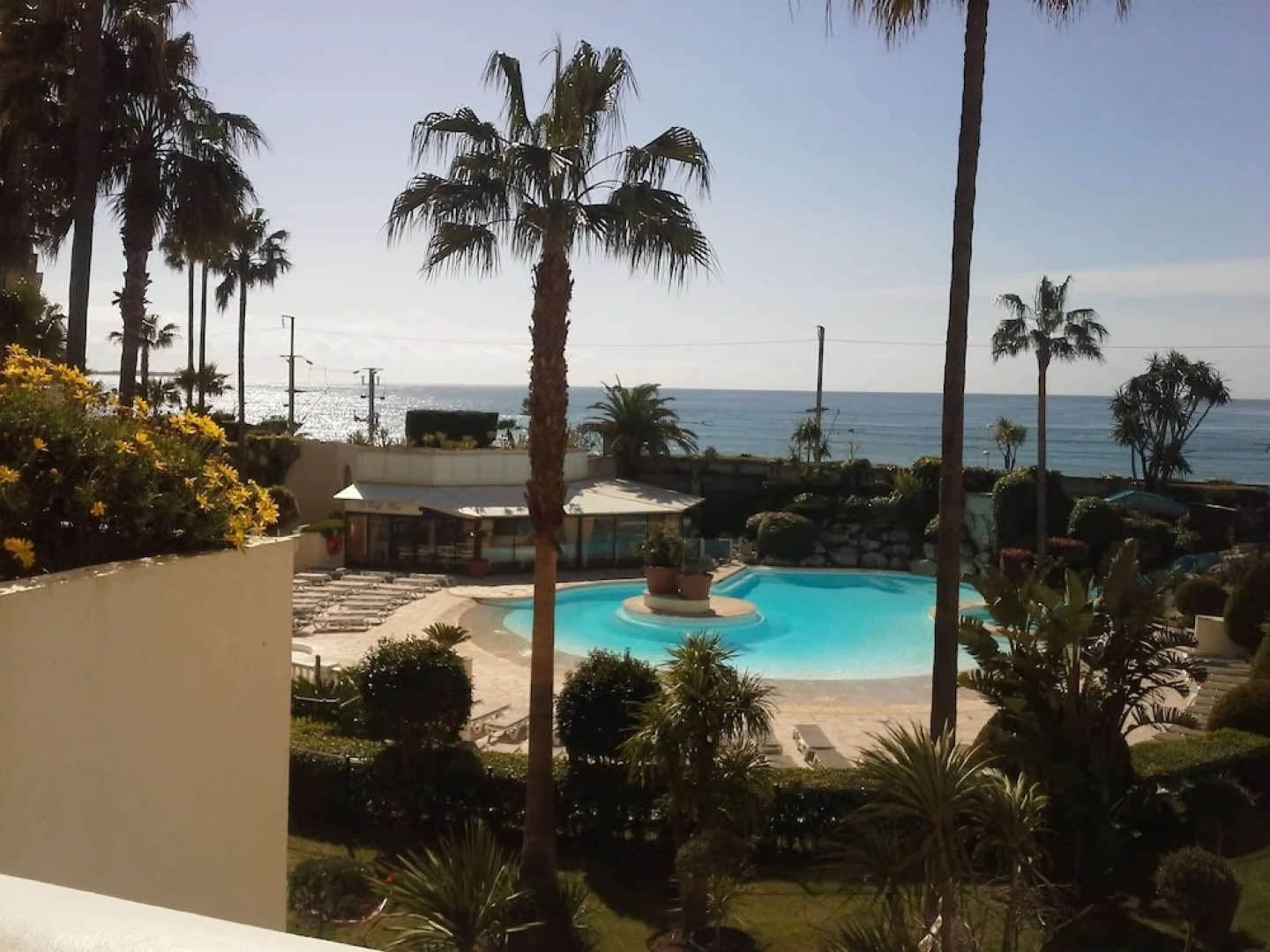 Cannes design vue mer