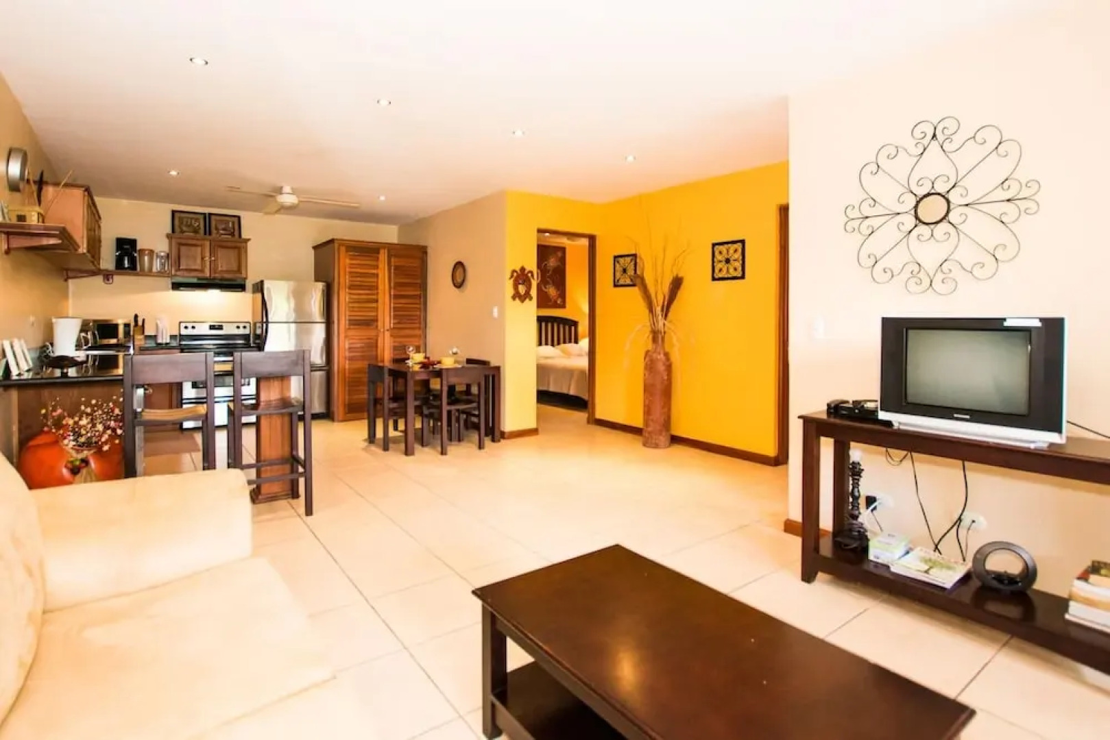 Colorful Condo with a Swimming Pool and Close Proximity to El Coco and the Beach