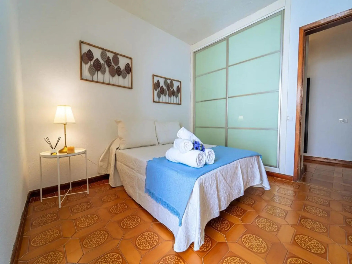 Enticing holiday home in Arico El Nuevo with outdoor pool