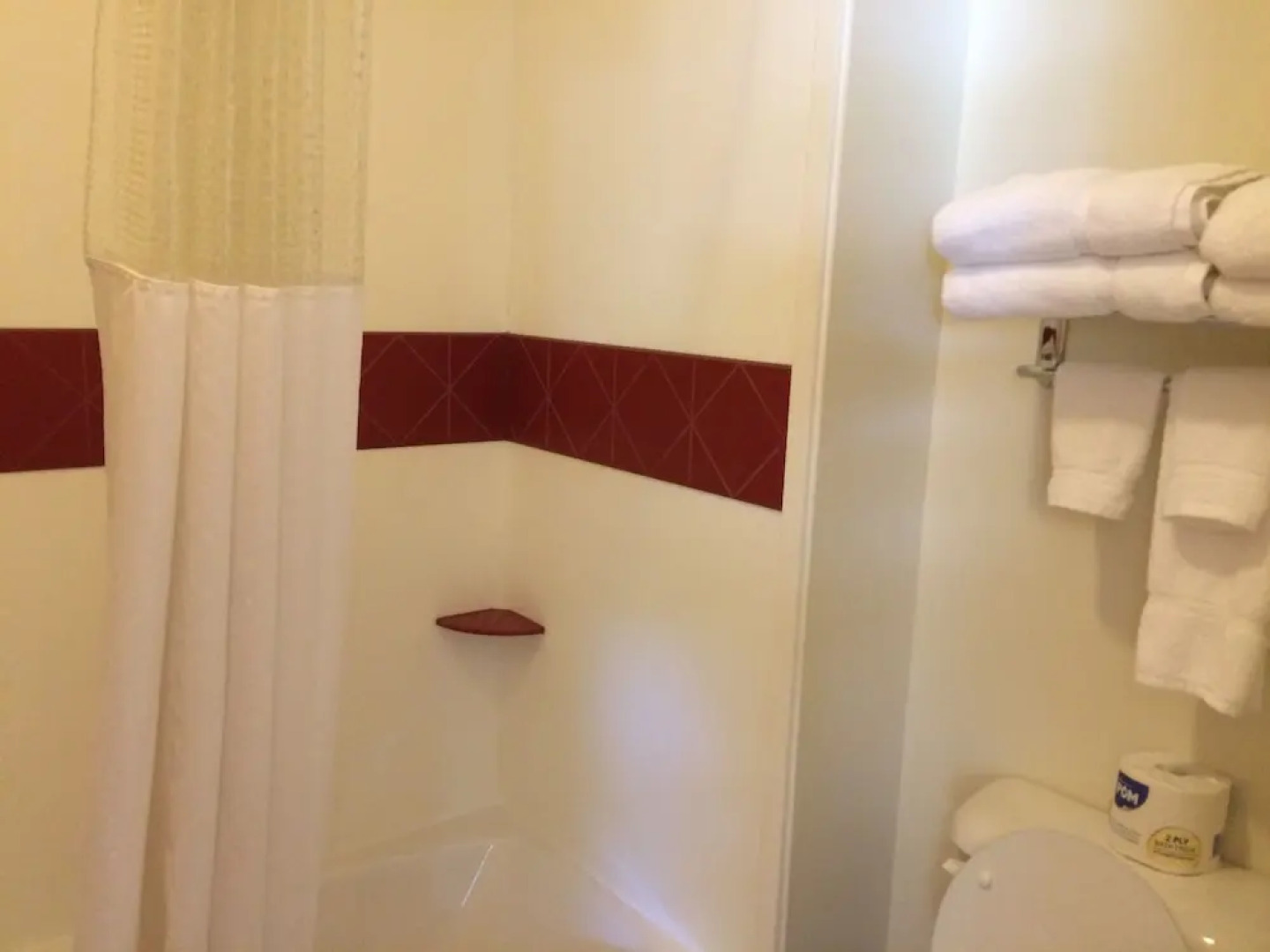 Shepherd Mountain Inn & Suites