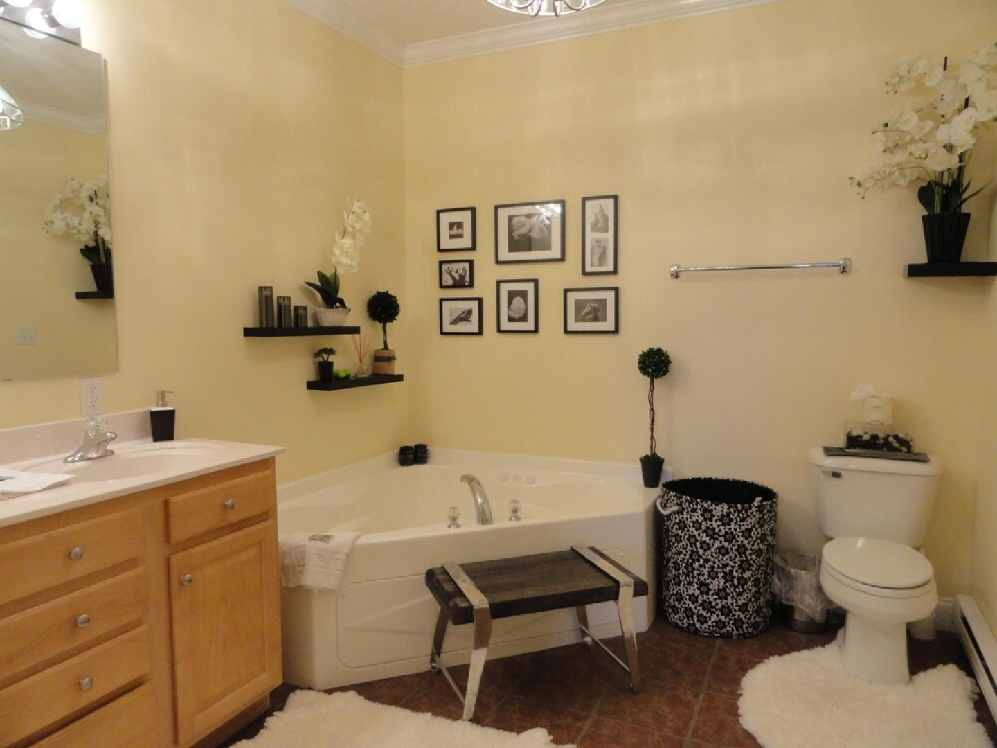 VCI - Klonteska Condominiums #A4