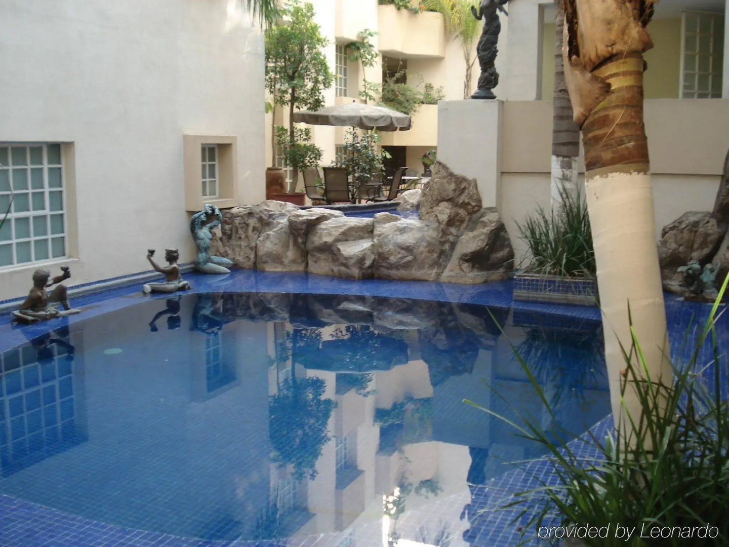European Life Style Executive Suites & Gallery