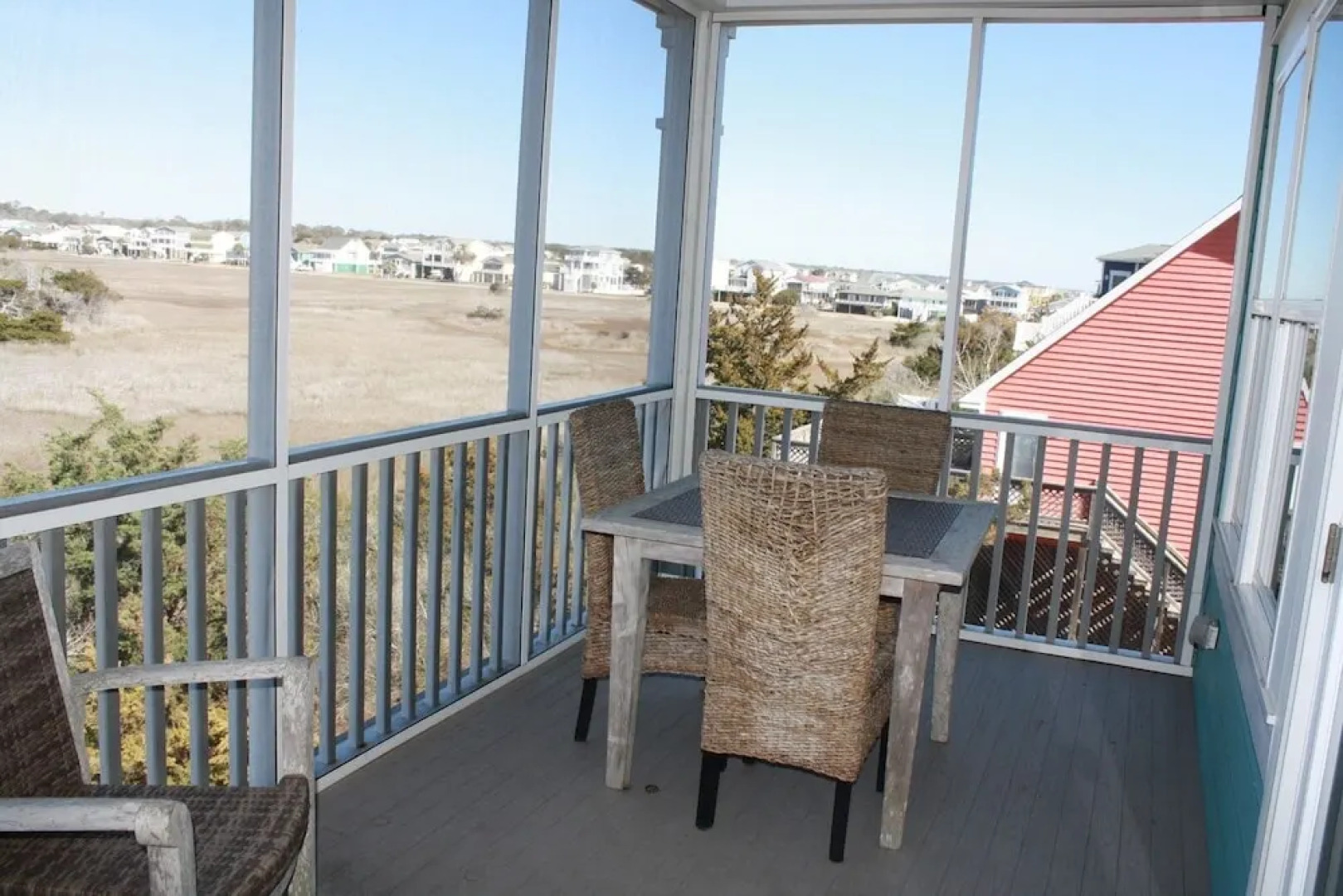 Beach Crew 4 Bedroom Home by RedAwning