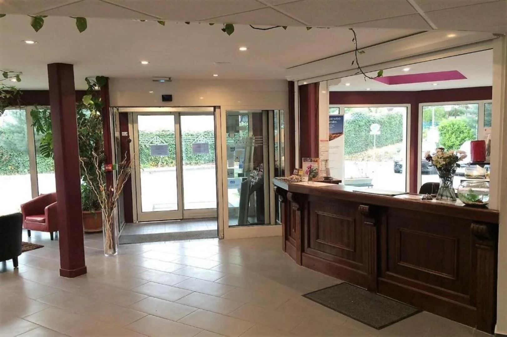 Kyriad Saint Fargeau Ponthierry Apollonia