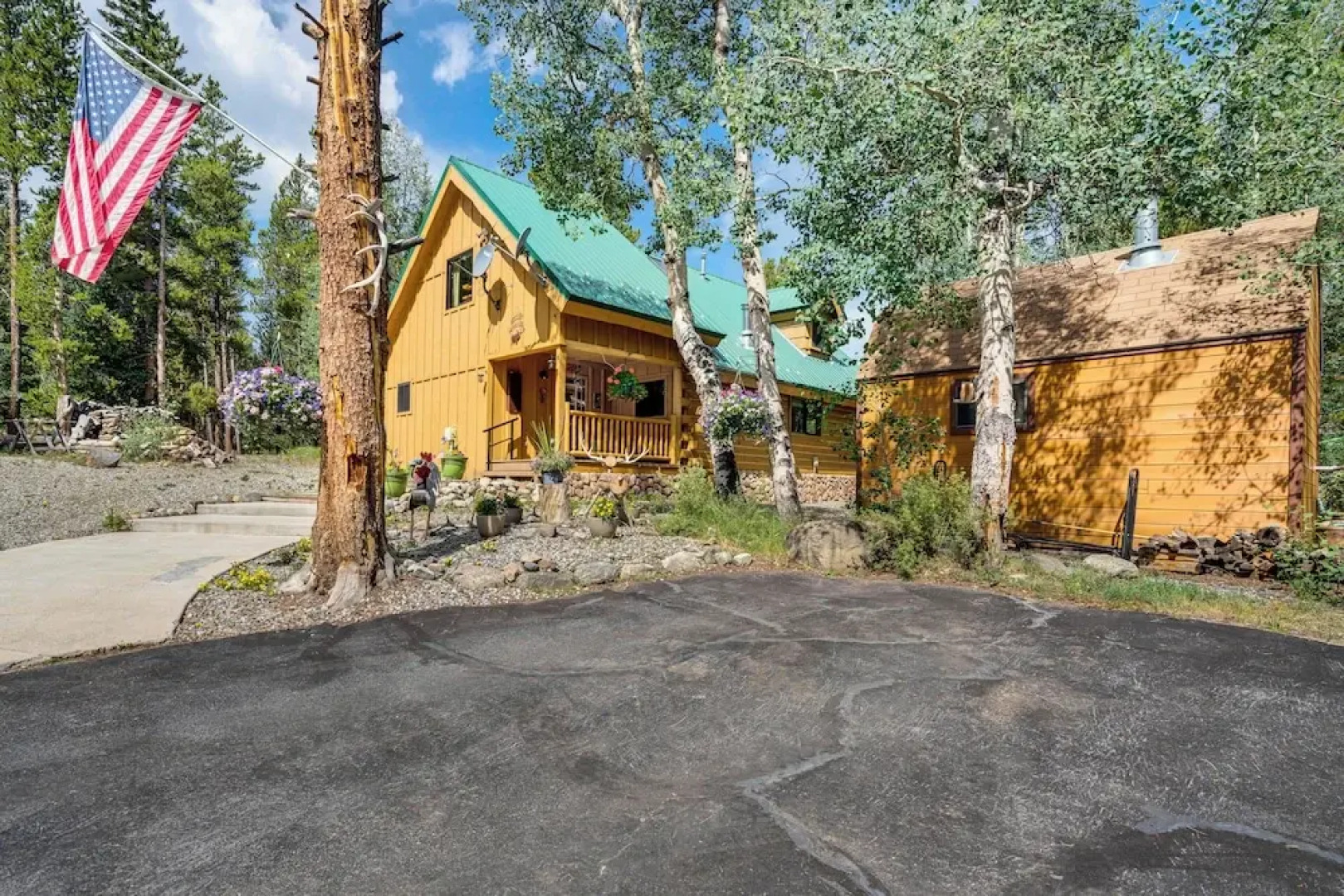 24str-00023 Fairplay Cabin w/ Hot Tub on 4 Acres!