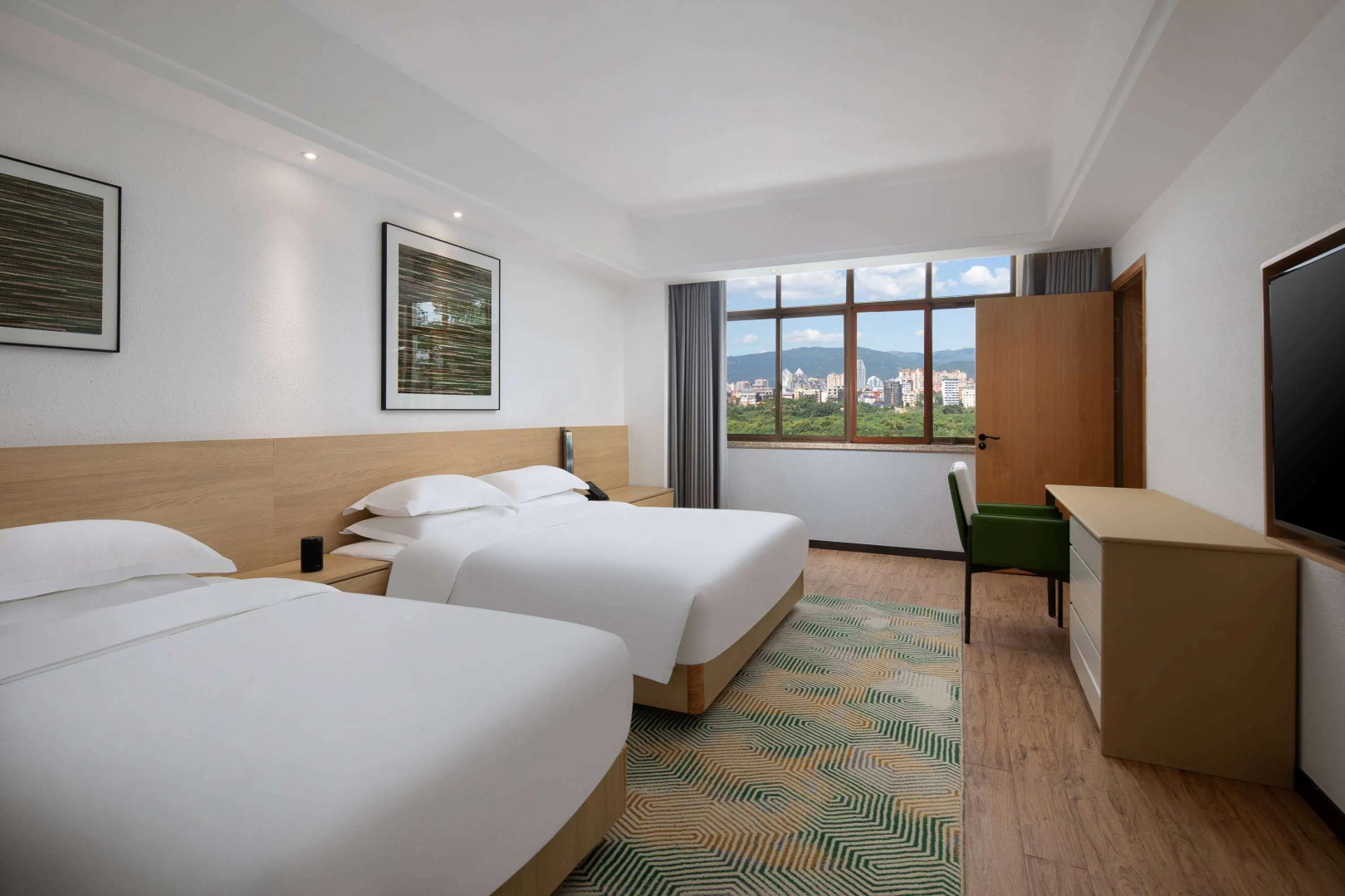 Microtel By Wyndham Xishuangbanna City Center