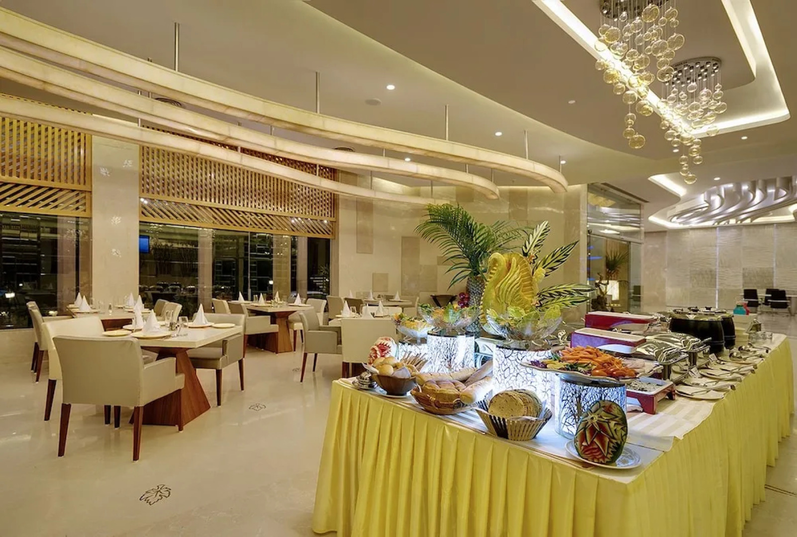 Hotel Babylon International