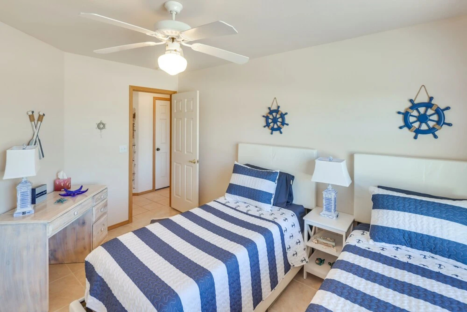 Casa Vista' Bullhead City Home w/ Patio + View!