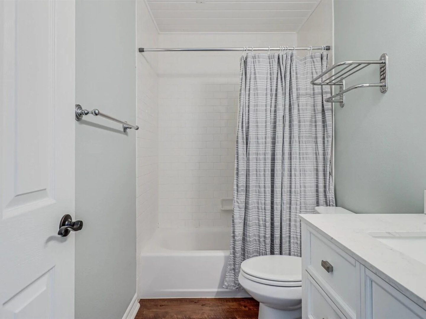 Coast Oaks Cottage 2 1 Bedroom Cottage by RedAwning