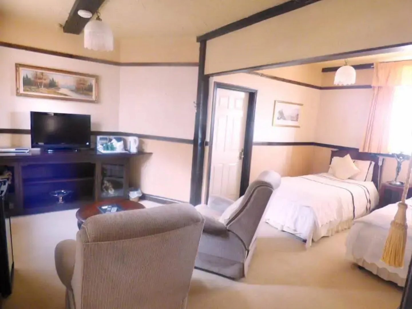 School Lodge Country Guesthouse