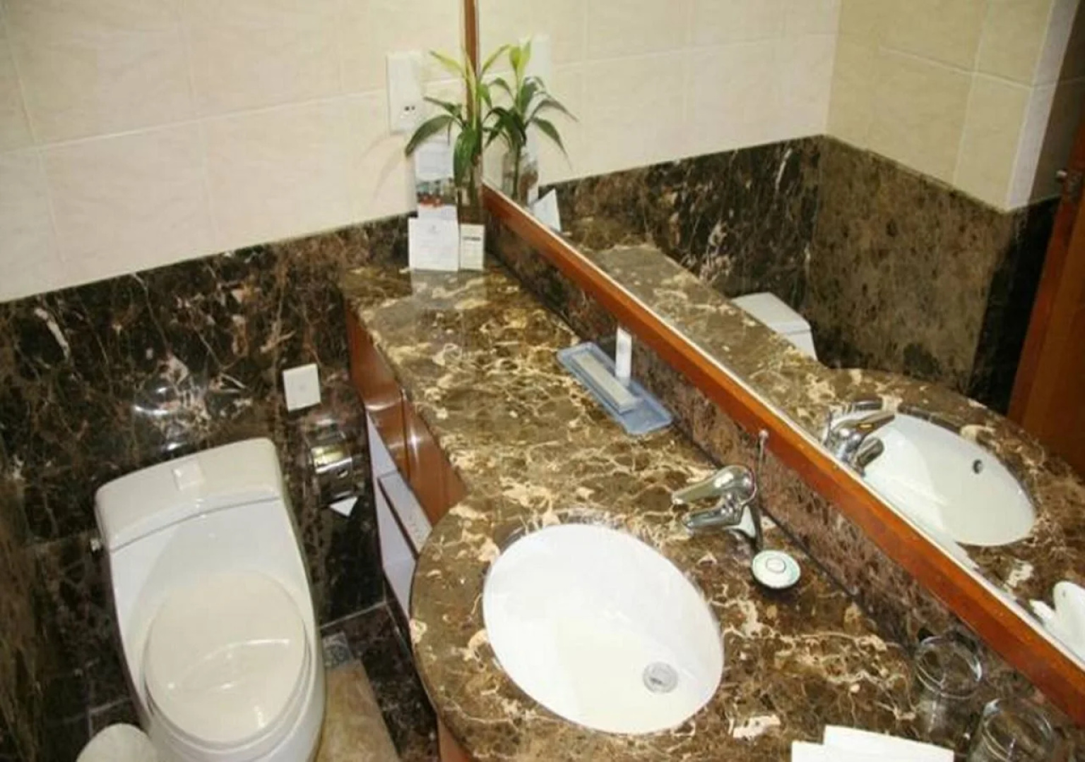 Dalian Asia Pacific Service Apartment